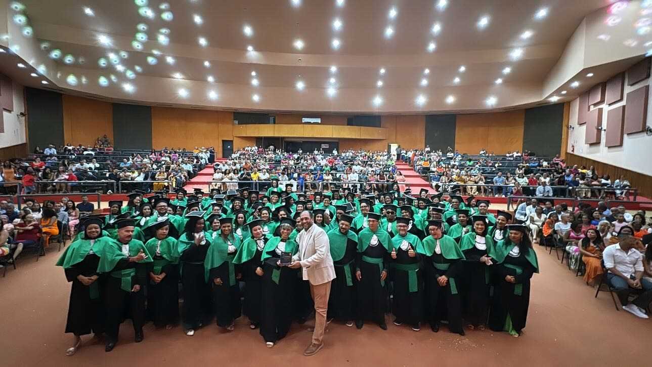 Ilhéus Celebra Formatura de Novos Técnicos em Saúde: Compromisso Renovado com a Atenção Básica