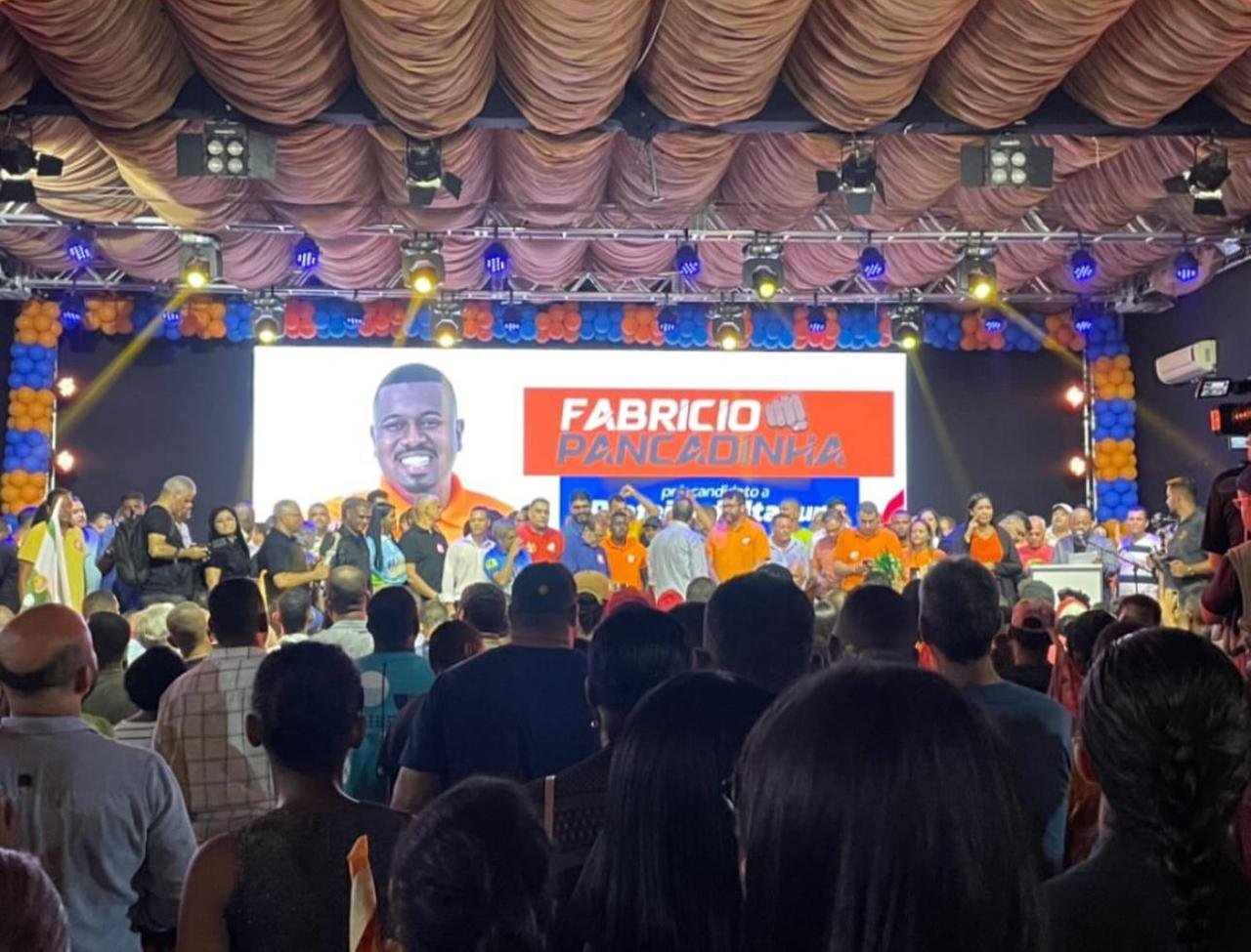 Pancadinha reúne mais de 8 mil pessoas no lançamento da pré-candidatura