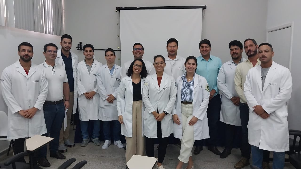 Direção do Hospital de Base dá boas-vindas aos novos residentes de Cirurgia Geral