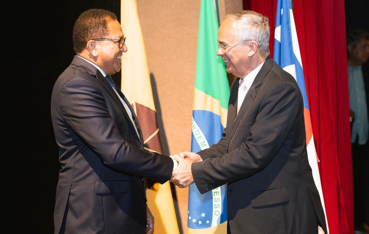 Vice-prefeito Júnior Brandão assume interinamente a Prefeitura de Itabuna