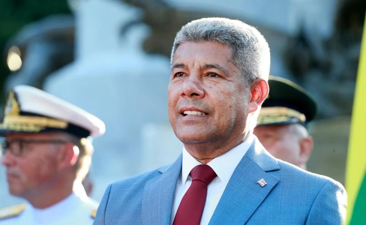 COMPROMISSO COM A SEGURANÇA‼️Jerônimo Rodrigues garante reforço de 4 mil novos policiais na Bahia