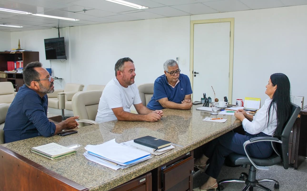 FORÇA POLÍTICA‼️Encontro entre Josimar e Jusmari reforça compromisso com Canavieiras