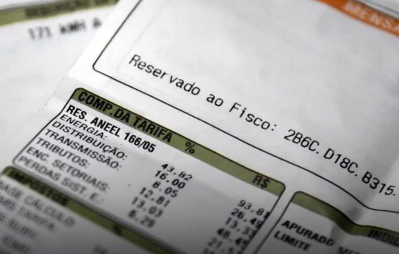 Idosos têm direito a conta de luz 100% gratuita e isenções ampliadas de impostos