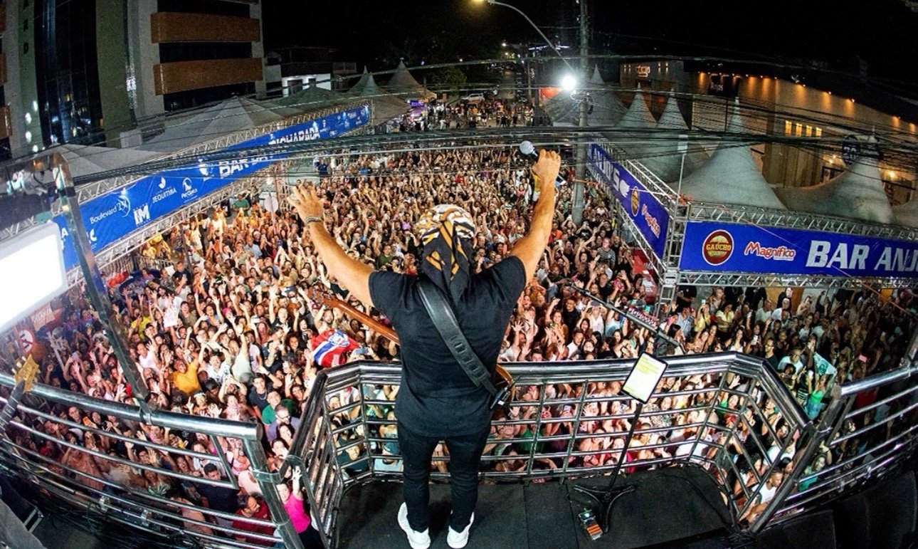 Multidão lota Circuito Sabará no segundo dia do Carnaval Antecipado de Itabuna