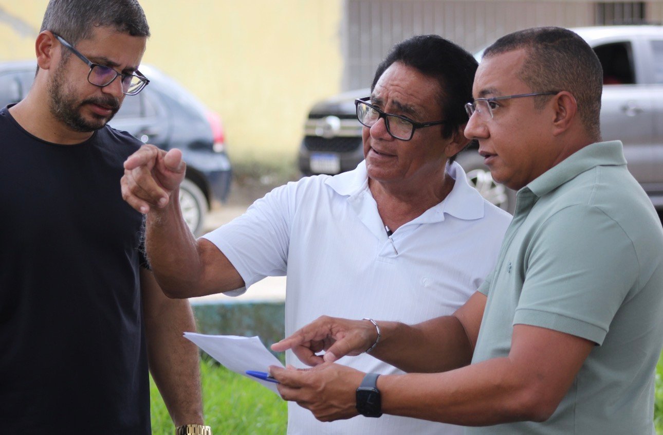 MASCOTE AVANÇA‼️Prefeito Tião Moreira articula com a CONDER obras estruturantes para Mascote