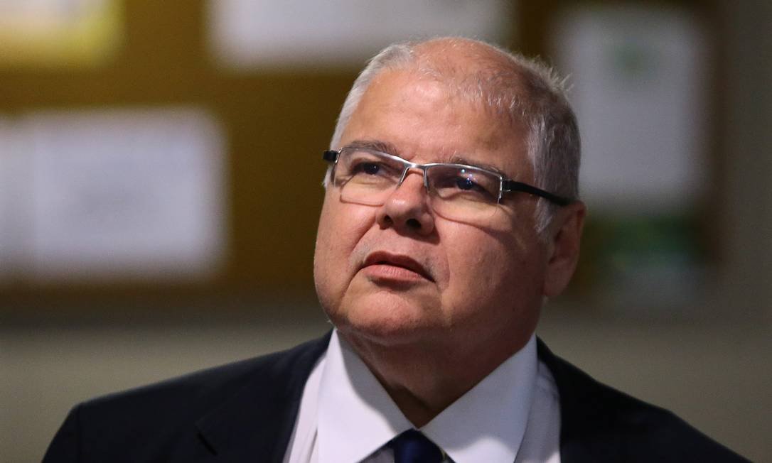 Silêncio estratégico do MDB amplia incerteza na base do governo na Bahia