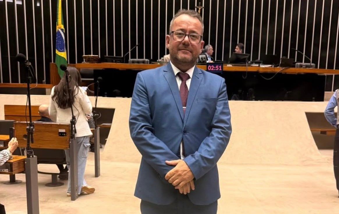 Josimar Capixaba lidera denúncias e propõe CPI para investigar saúde e educação em Canavieiras