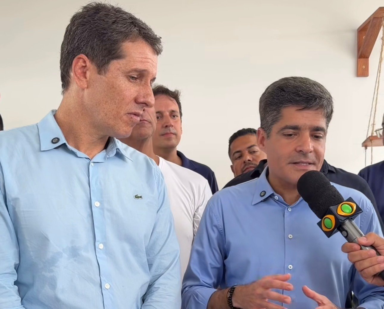 CRISE EM JEQUIÉ‼️Presidente de associação rompe com Zé Cocá após aliança com ACM Neto