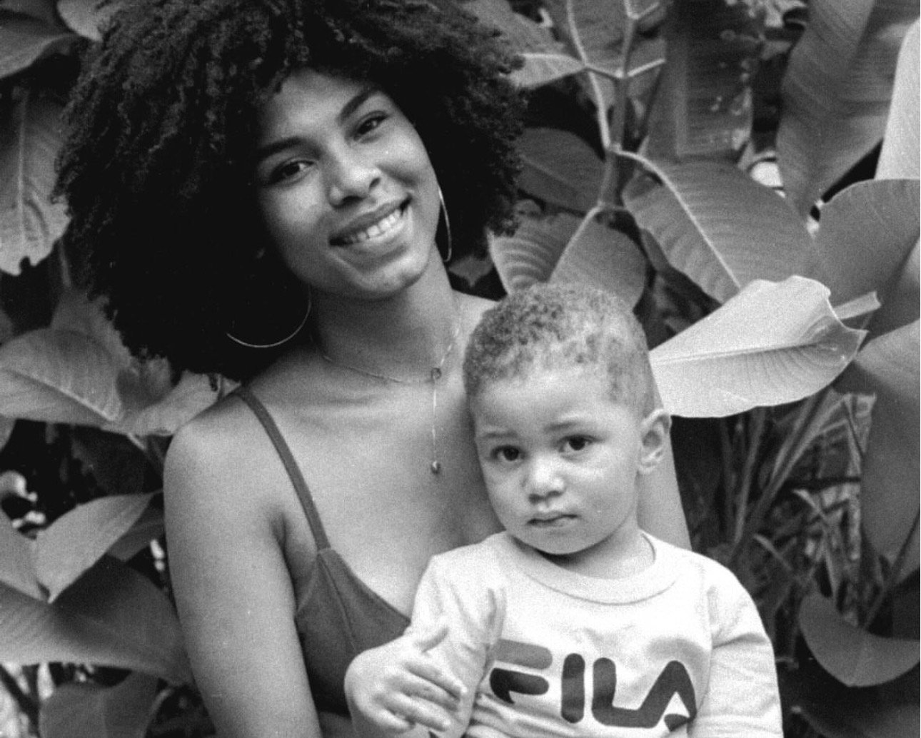 TRAGÉDIA EM IBIRAPITANGA‼️Jovem e filho são mortos a facadas dentro de casa no domingo de Páscoa