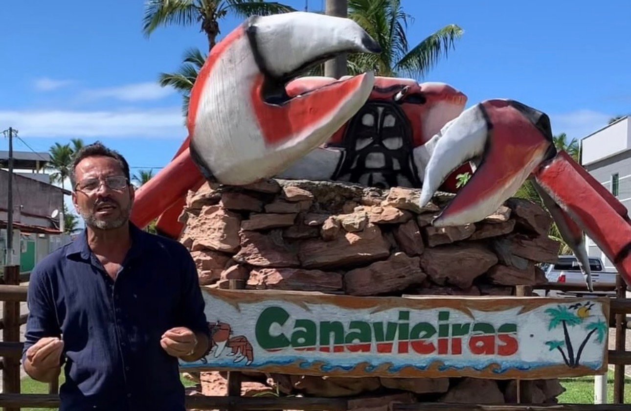 Abel Lisboa sai em defesa da educação e critica ações que ameaçam direitos de professores em Canavieiras