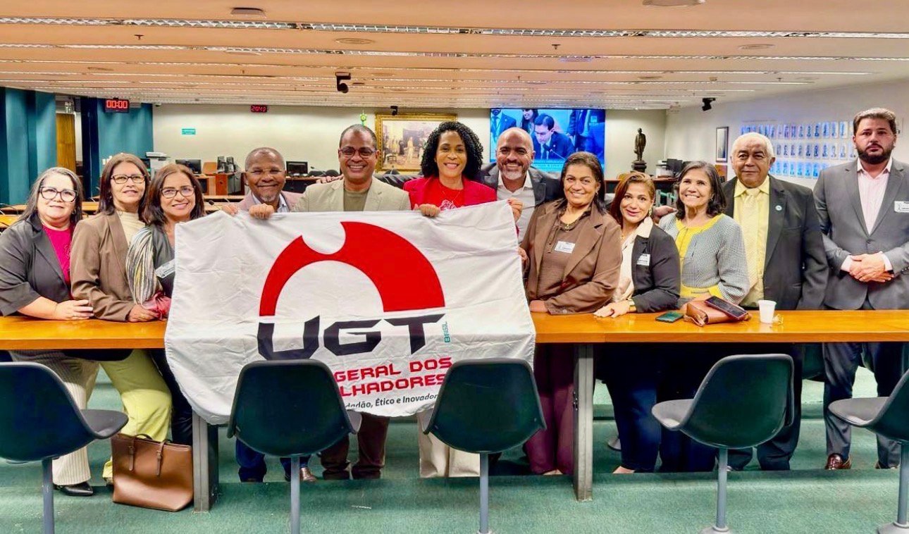 FIM DA ESCALA 6×1‼️Ao lado da UGT Bahia, Magno Lavigne acompanha debate sobre redução da jornada de trabalho no Brasil