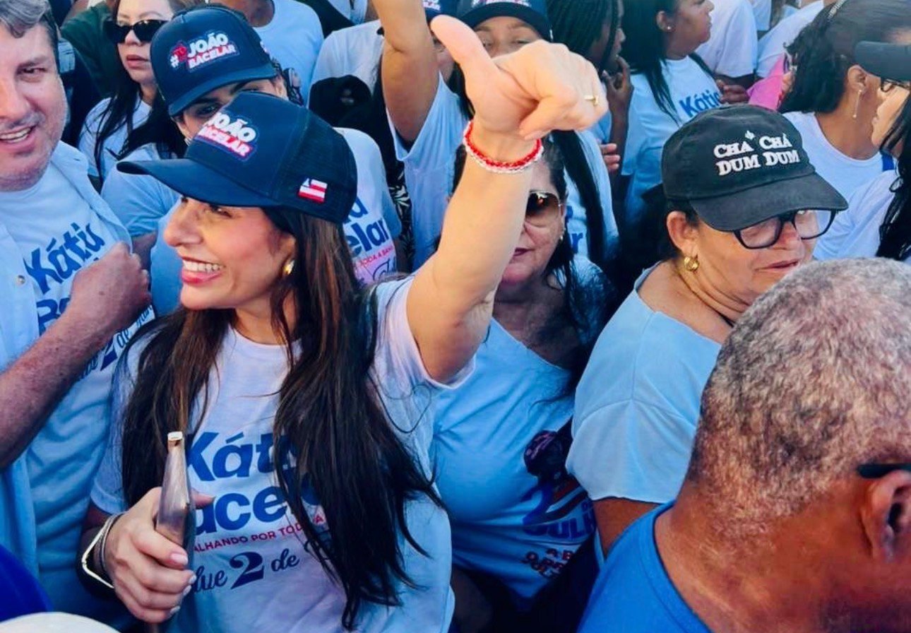 PROTAGONISMO‼️Kátia Bacelar ganha destaque no 2 de Julho e fortalece pré-candidatura à ALBA