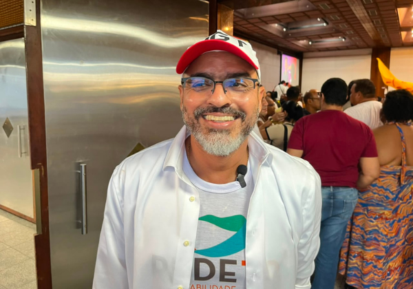 DE OLHO NO SENADO‼️Marcelo Carvalho ganha destaque na corrida ao Senado com discurso de renovação e críticas à velha política