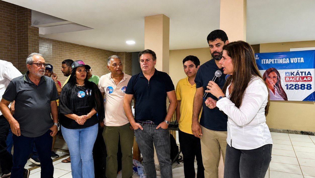 Kátia Bacelar mostra força política no Médio Sudoeste e multidão em Itapetinga impulsiona campanha