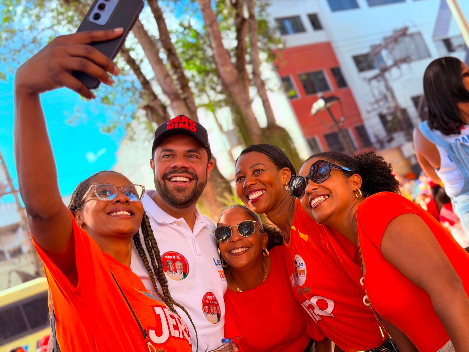 Léo de Neco reúne importantes apoios e fortalece caminhada política em Feira de Santana