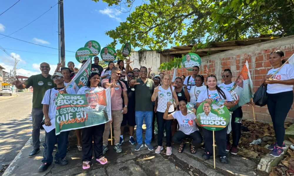 Magno Lavigne reforça liderança e proximidade com o povo em caminhada por Ilhéus