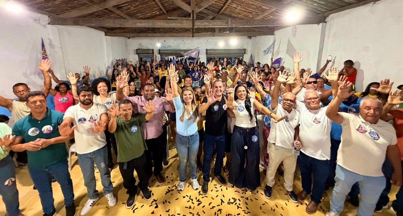 Valério Aguiar mostra força política em Palmira durante ato em apoio a Andréa Castro