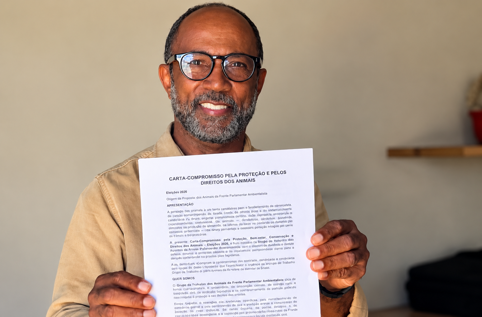 Bebeto Galvão assina Carta-Compromisso pela defesa da causa animal