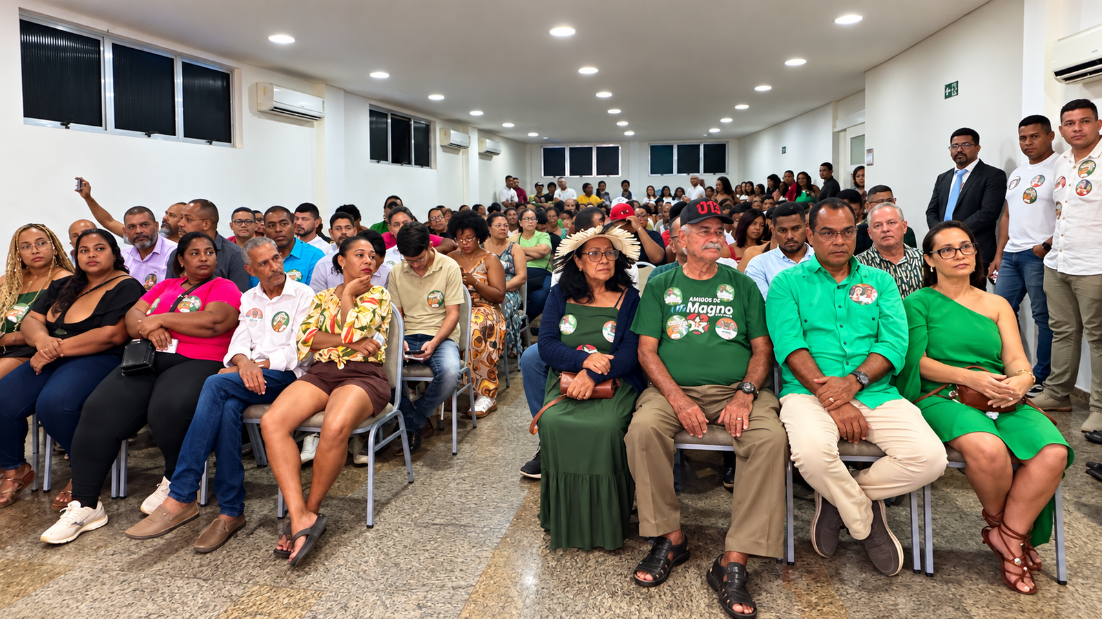 Com plenária lotada, Magno Lavigne demonstra força política e amplia mobilização em Ilhéus